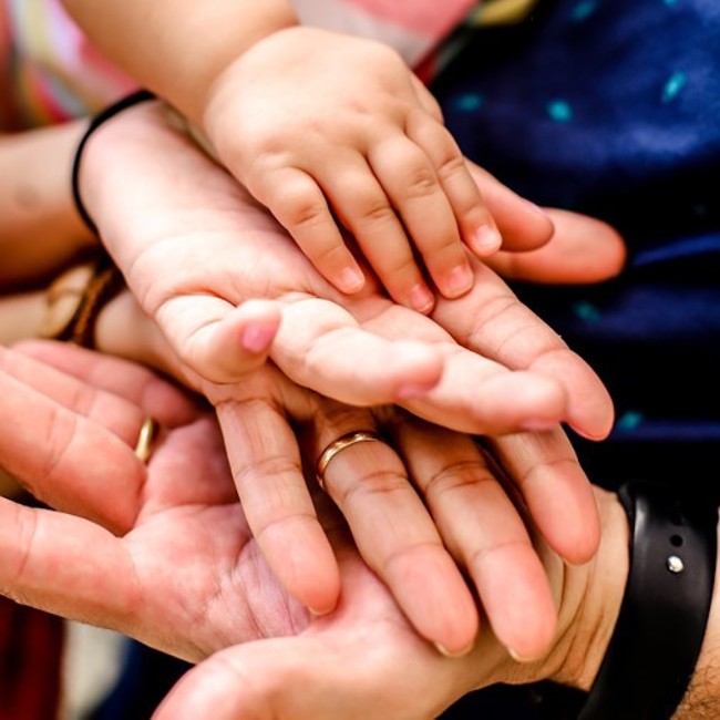 Many Hands 507X507